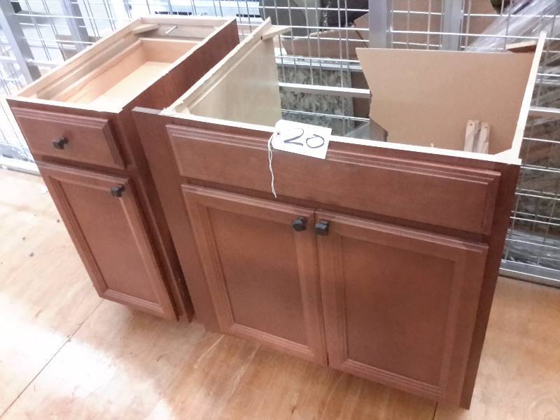 Cabinets that fit lot 19 counter top  33in x 24in 15in x 24in
