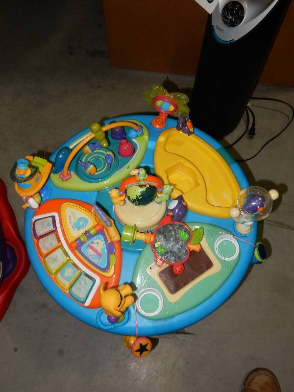 Childs Toy.. Stand up activity Center