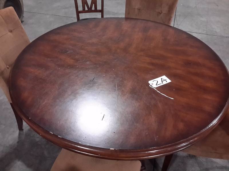 Nice Walnut Round table and 4 matching chairs and one extra