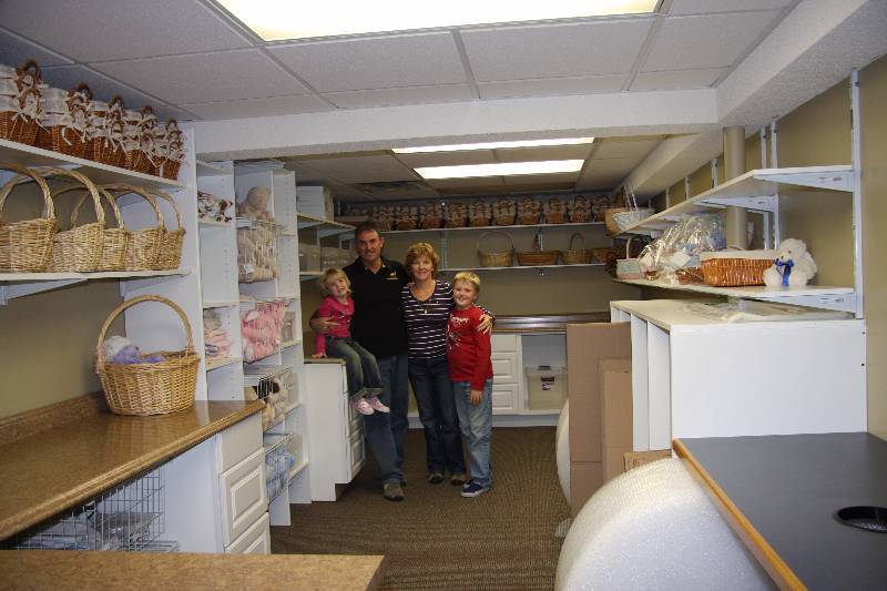 All counter tops and Cupboards as pictured.. Please inspect for all the sizes