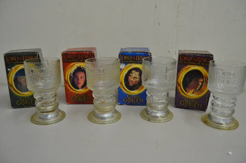 Lord of the Rings goblet set