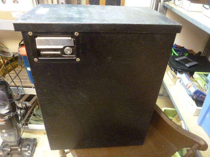 Locking Storage Chest