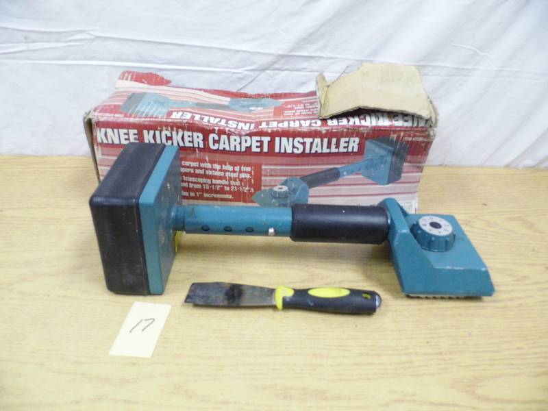 Knee Kicker Carpet Installer