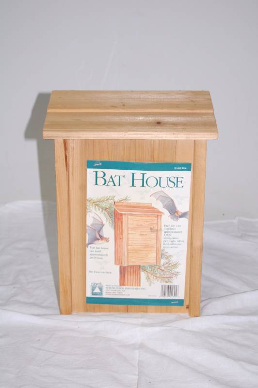 lot 21 image: Bat House
