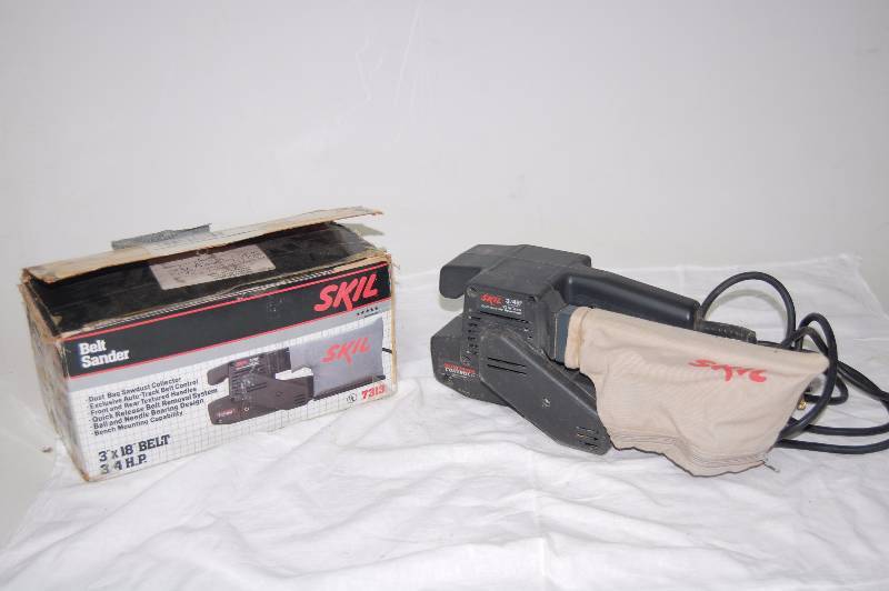 lot 26 image: Belt Sander