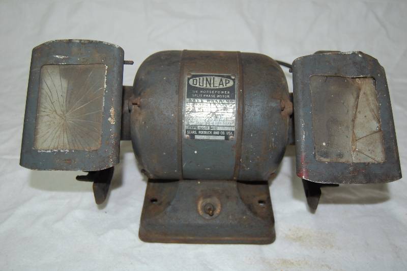 lot 38 image: Bench Grinder
