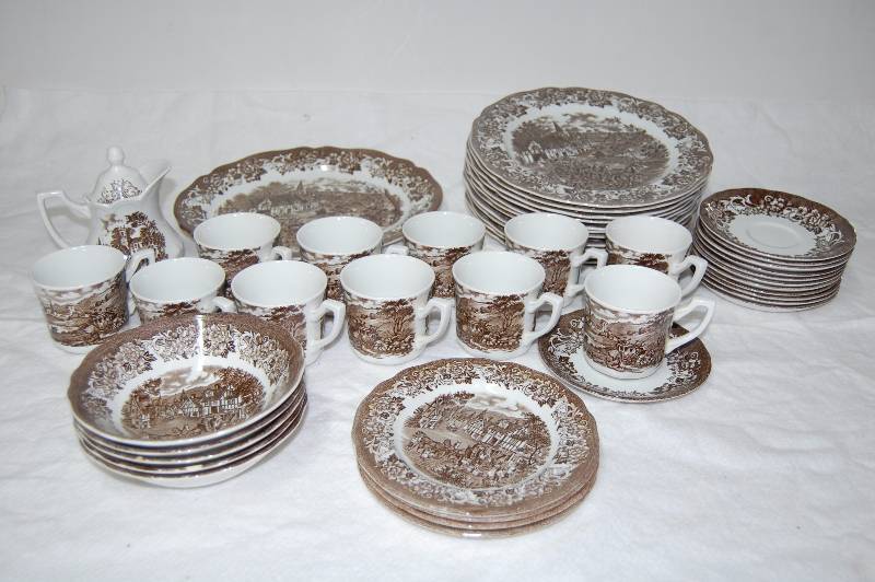 lot 43 image: Partail Set of China