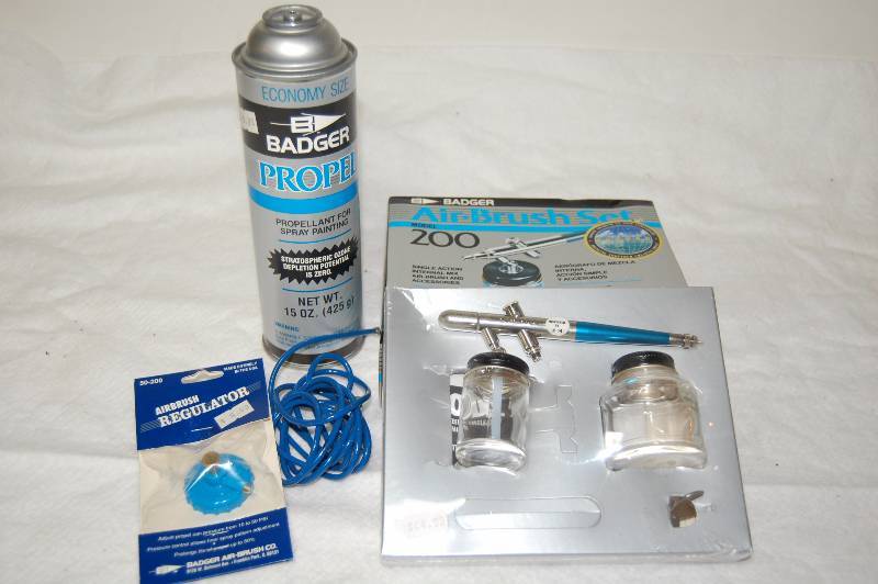 lot 49 image: Airbrush Kit