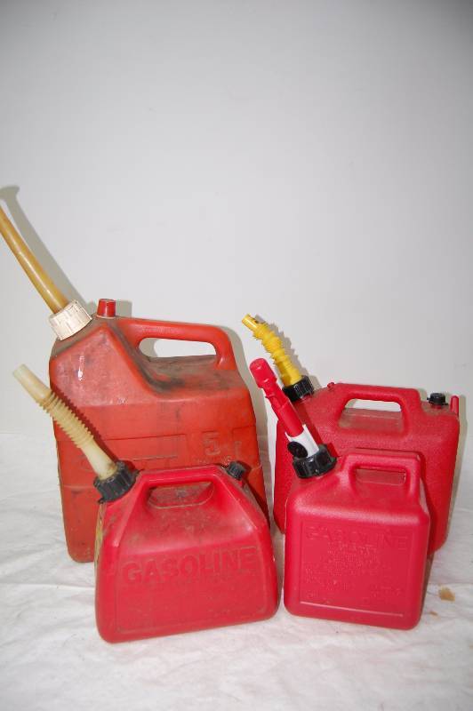 lot 66 image: Plastic Gas Cans