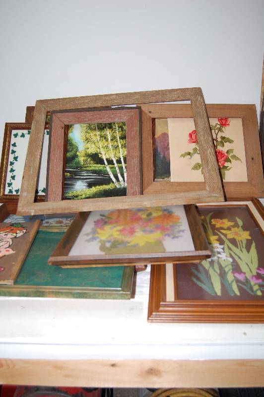lot 92 image: Assorted Wooden Picture Frames and Art