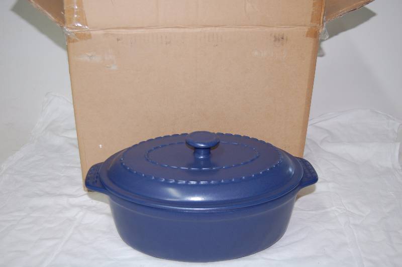 lot 101 image: Casserole Dish