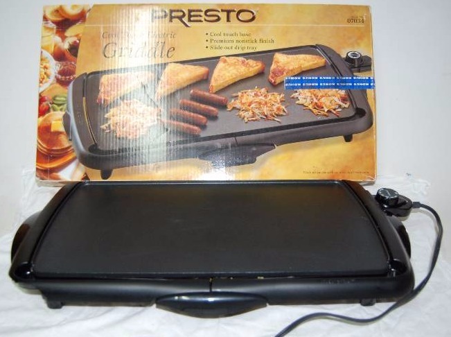 lot 108 image: Electric Griddle