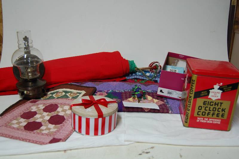 lot 141 image: Misc Housewares and Office Supplies