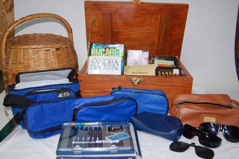 lot 143 image: Misc Housewares