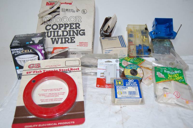 lot 191 image: Electrical Tools and Accessories with Tote