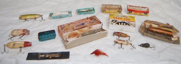 lot 211 image: Misc Lures