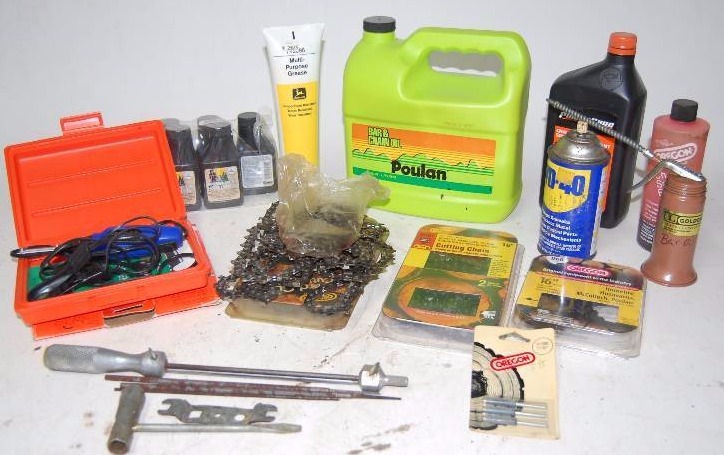 lot 300 image: Chainsaw Accessories