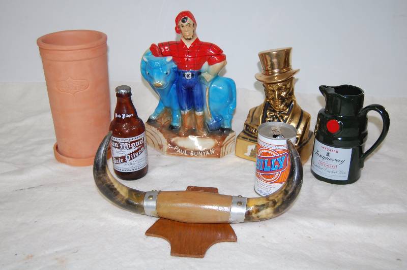 lot 334 image: Cattle Horns and Bar Accessories