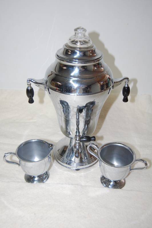 lot 342 image: Lehman Brothers Percalator & Accessories