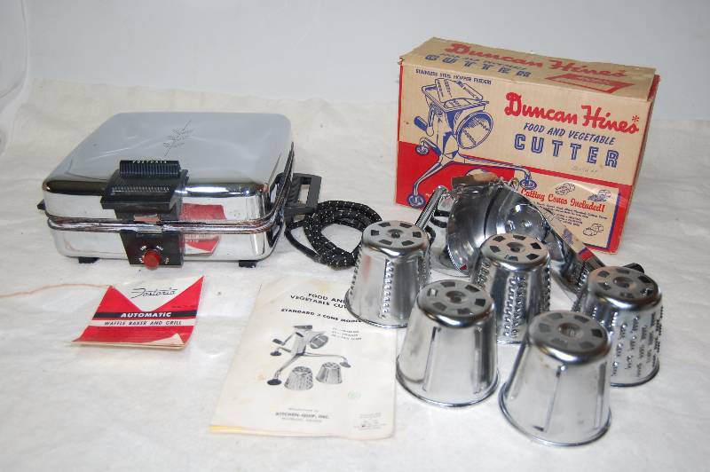 lot 352 image: Kitchenwares