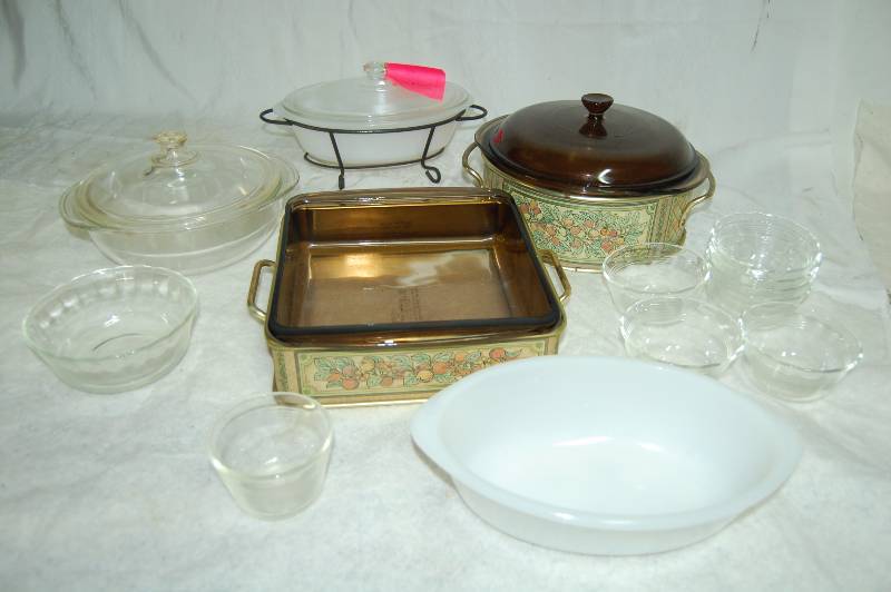 lot 358 image: Casserole Dishes