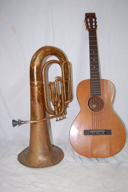 lot 363 image: Musical Instruments