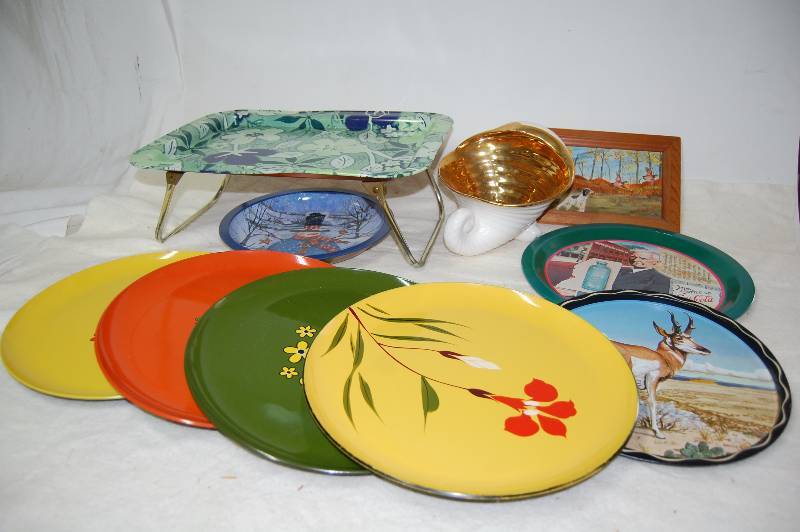 lot 366 image: Misc Trays and More