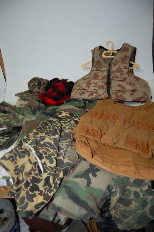 lot 371 image: Hunting Clothing
