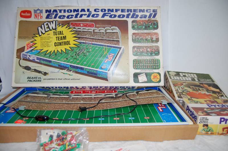 lot 395 image: Electric Football Game and Other Games