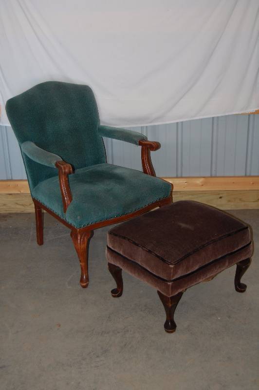 lot 428 image: Chair and Foot Stool
