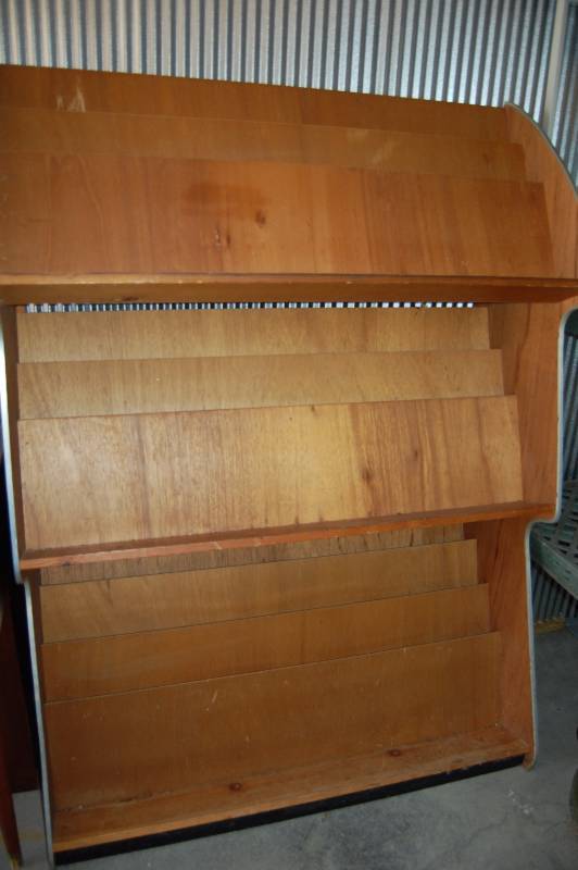 lot 449 image: Magazine Rack