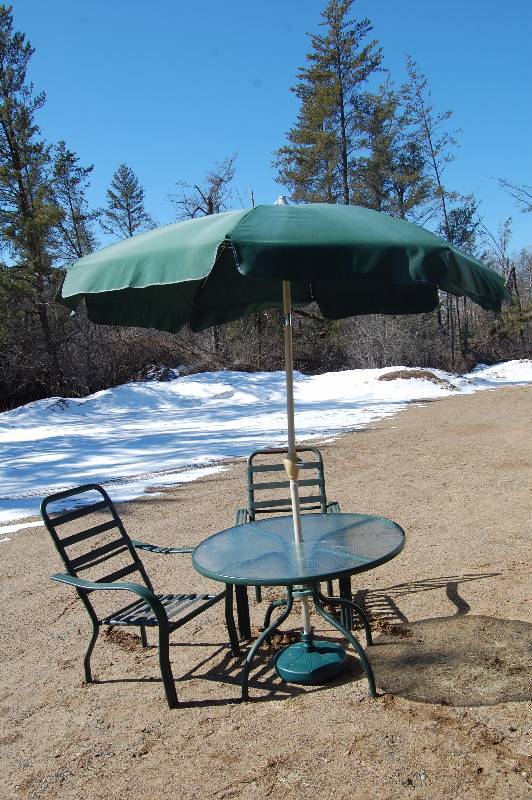 lot 450 image: Outdoor Table and Chairs