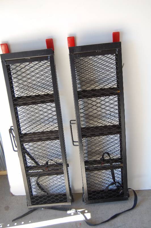 lot 456 image: Car Ramps