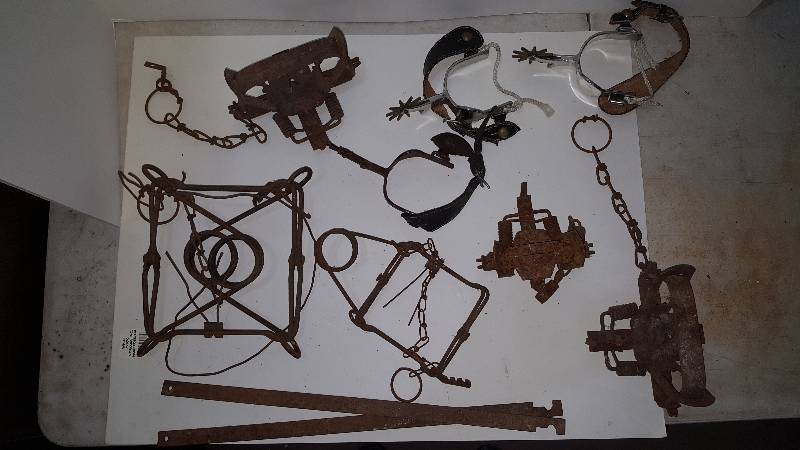 Vintage Traps and Spurrs