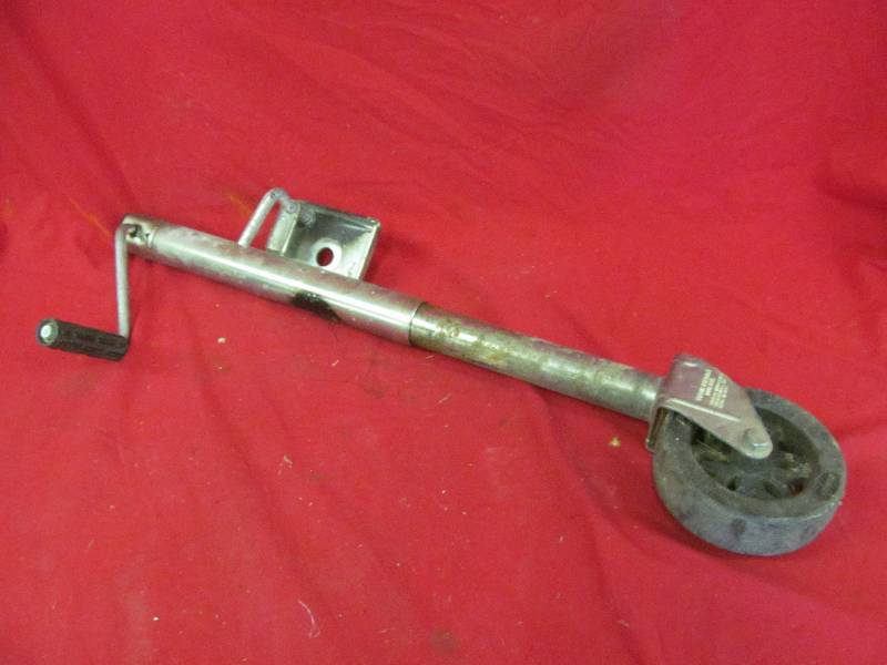 trailer hitch jack