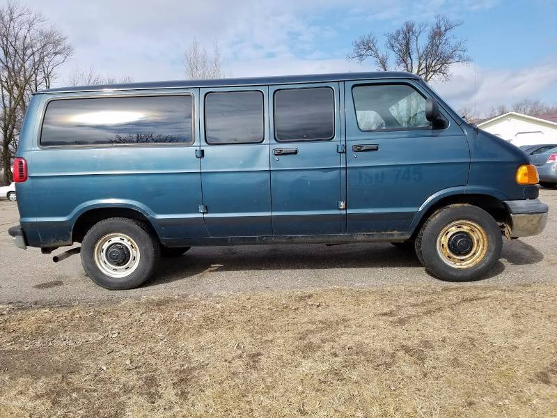 2000 Dodge 2500 15 Passenger Van