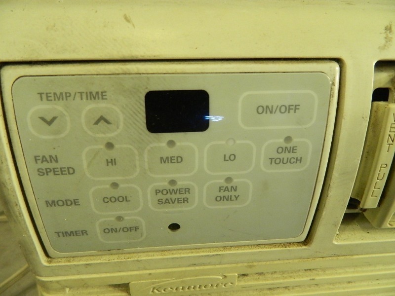 lot 107 image: Kenmore Window Air Conditioner