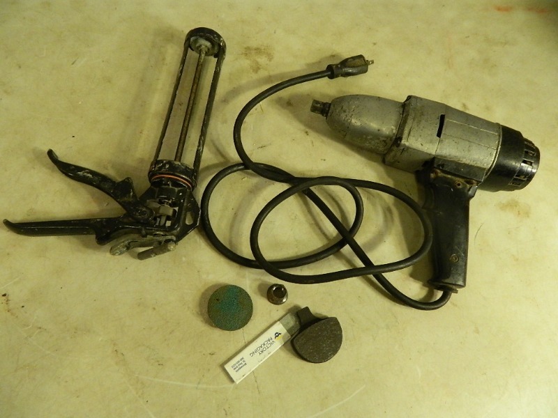 lot 31 image: Impact Wrench and Caulking Gun