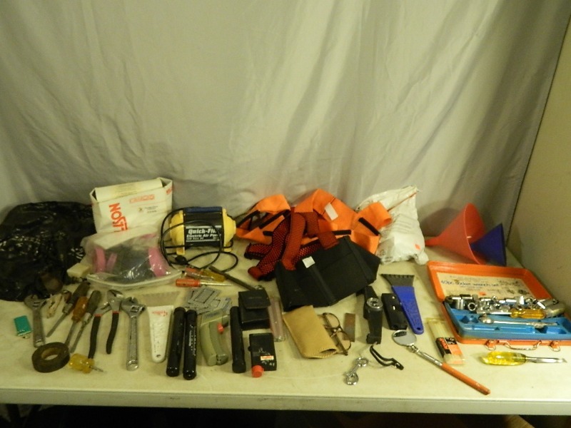 lot 58 image: Tools and Shop Supplies