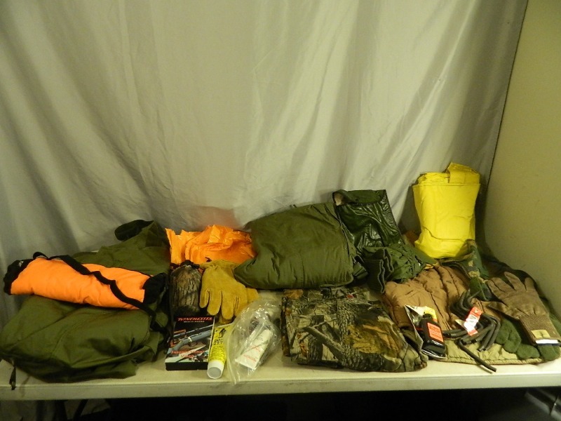 lot 73 image: Hunting Clothing, Muzzleloading, Lure, Etc