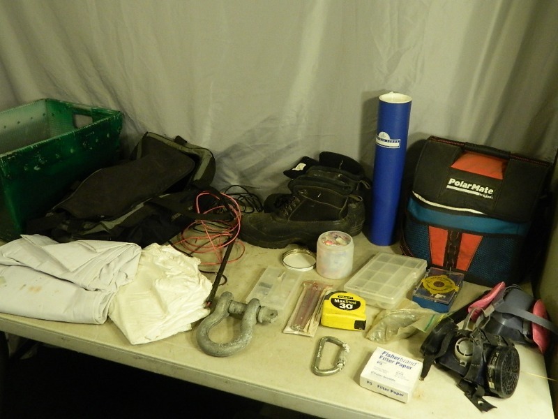 lot 80 image: Tools, Boots, Shackle, Etc