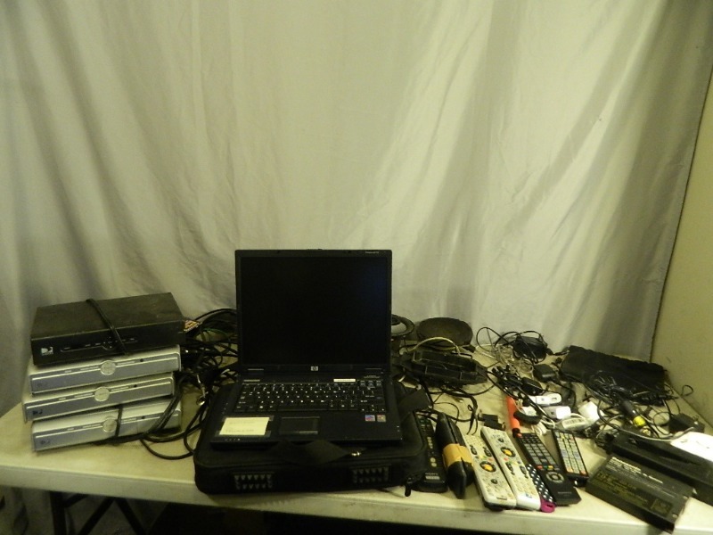 lot 104 image: HP Laptop and Assorted Electronics