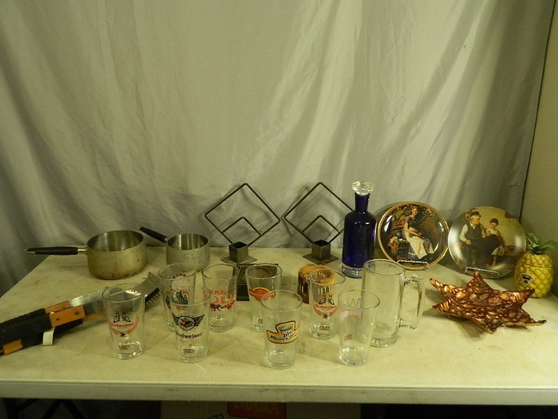 lot 115 image: Norman Rockwell Collector Plates, Beer Glasses, and More