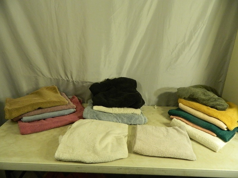 lot 141 image: Bath Towels