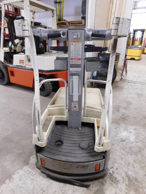 Two Crown Wave 50-84 Manlift Units