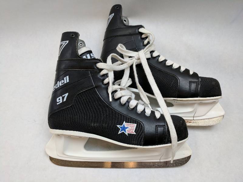 lot 28 image: Riedell 97 Hockey Ice Skates - Size 12 DAMAGED