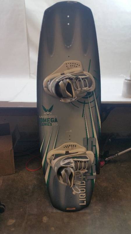 lot 515 image: liquid force omega series 135 wakeboard 135.6 x 42.3 GREAT CONDITION