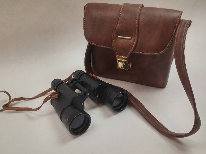 lot 52 image: SELSI Lightweight Luminous 7X50 Binoculars With Strap And Case