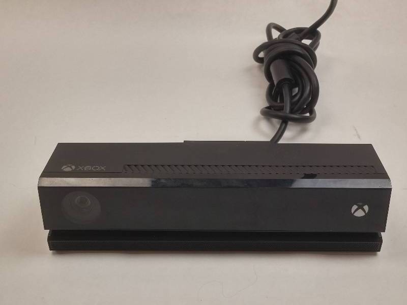 lot 55 image: Kinect Model 1520 For Xbox One FOR PARTS
