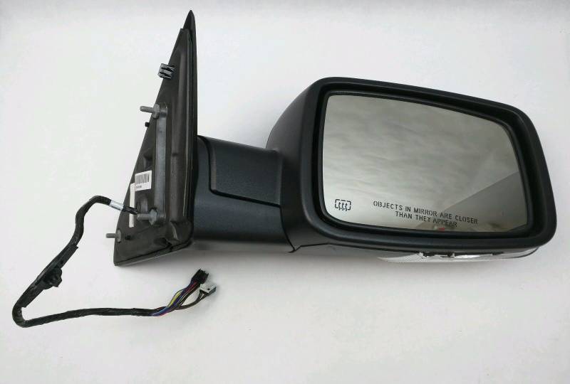 lot 51 image: DODGE Ram CHRYSLER OEM 3500 Outside Mirror-Front Door-Mirror Assembly Right 68142672AF